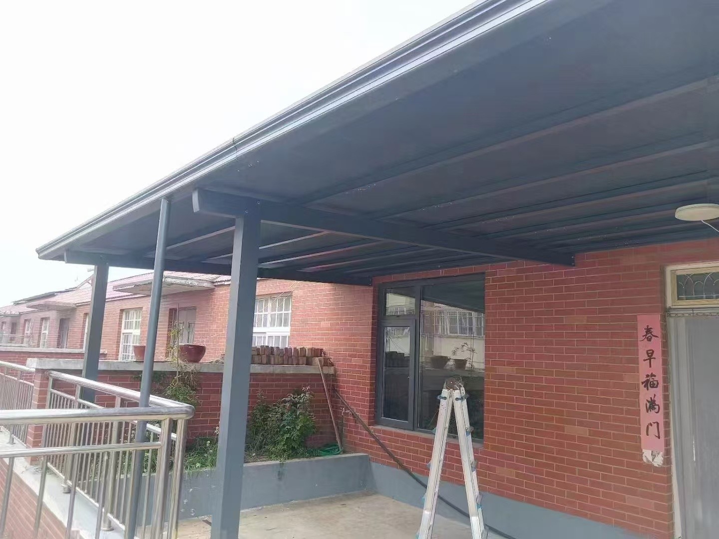露台雨棚